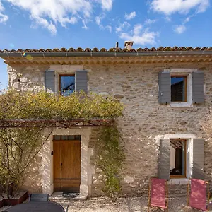 https://le-mas-des-sablires.fr-provencehotel.com