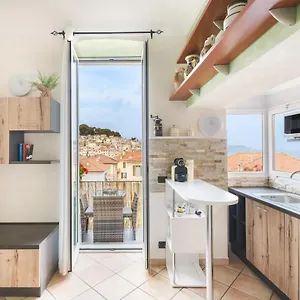 https://mattys-home-appartamento-in-centro-con-vista-mare-e.hotelitalianriviera.com